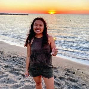 Meet your Posher, Jasmine